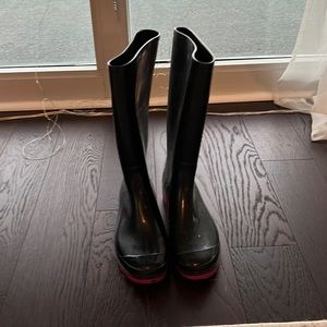 Womens Size 7 Rain Boots
